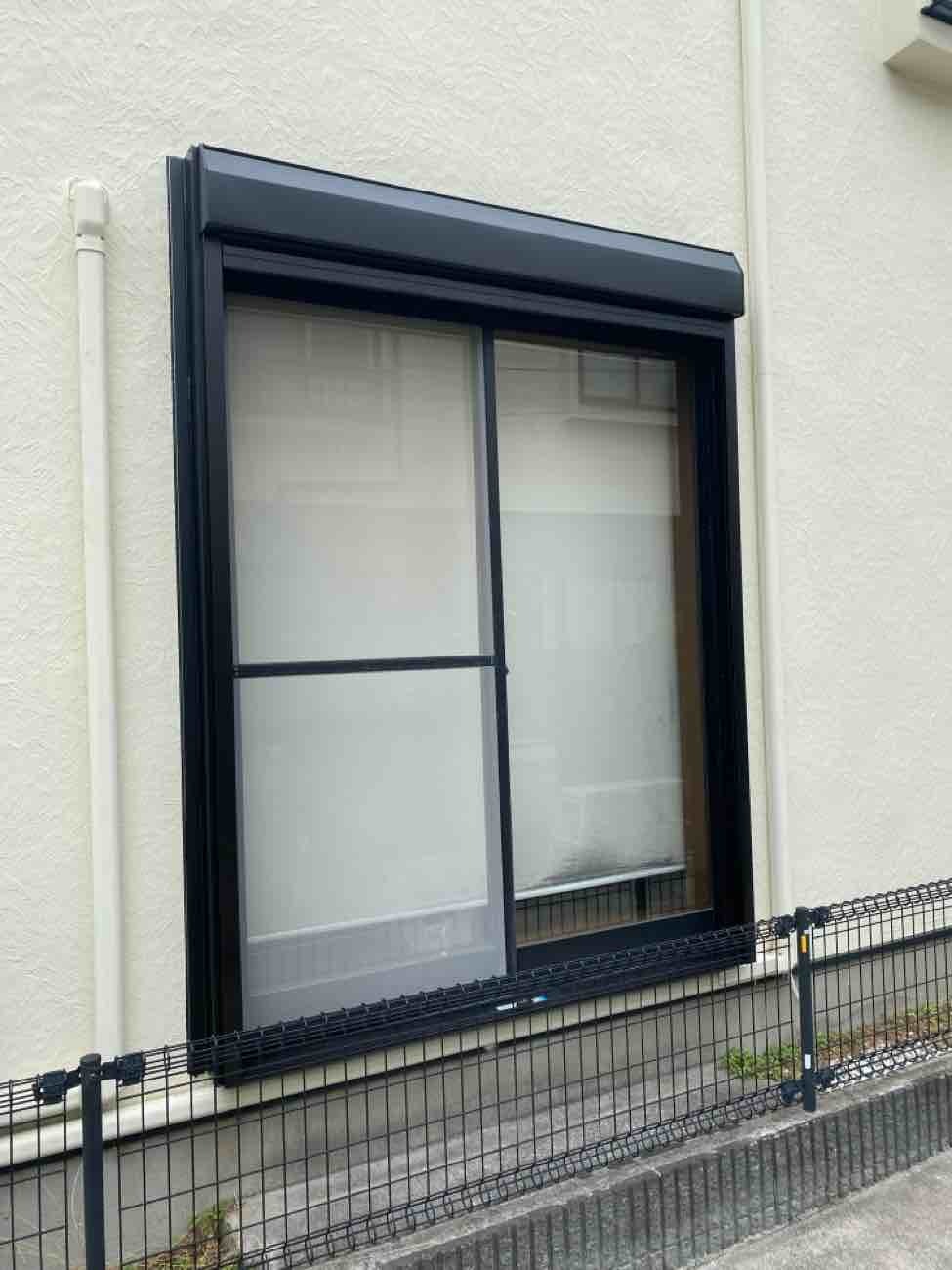 S様邸シャッター式雨戸取替工事